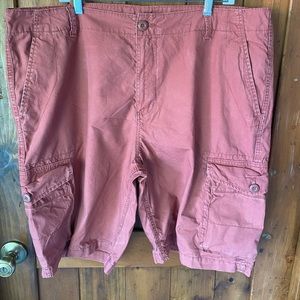Men’s Old Navy cargo shorts